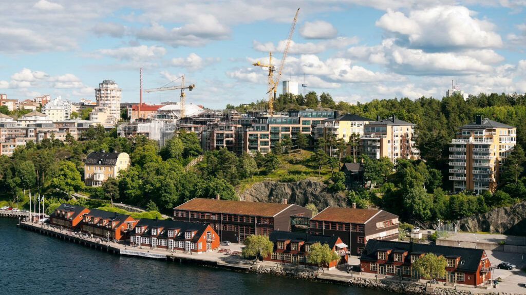 Nackas bostadsmarknad visar ökad aktivitet men blandad prisutveckling